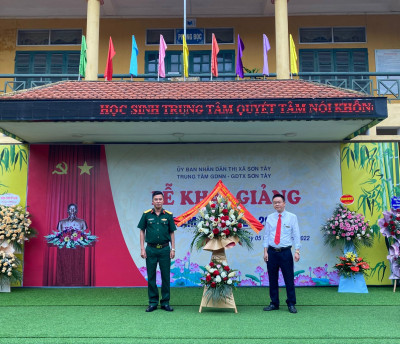 TRUNG TÂM GDNN-GDTX SƠN TÂY VUI MỪNG KHAI GIẢNG NĂM HỌC MỚI 2022-2023