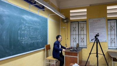 DẠY VÀ HỌC TRONG MÙA DỊCH COVID-19
